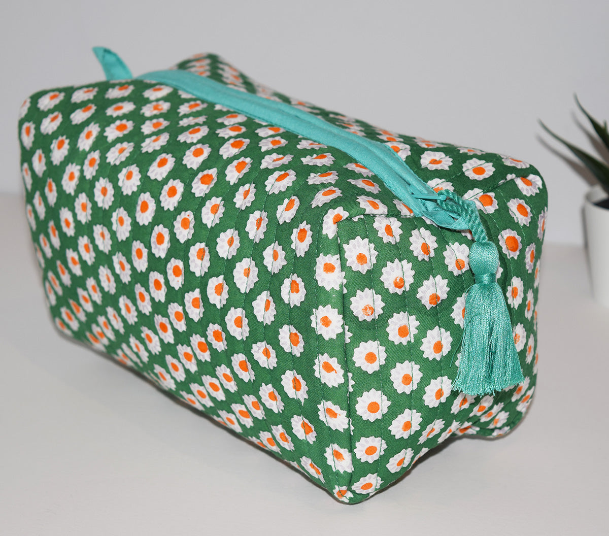 Medium Waterproof Toiletry Bag | Mini Suns Green
